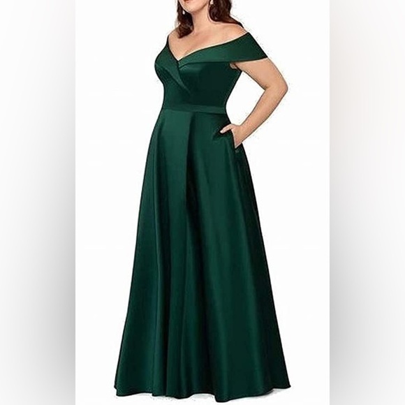 Xscape Women's Green Off-Shoulder Maxi Dress - Picture 3 of 9